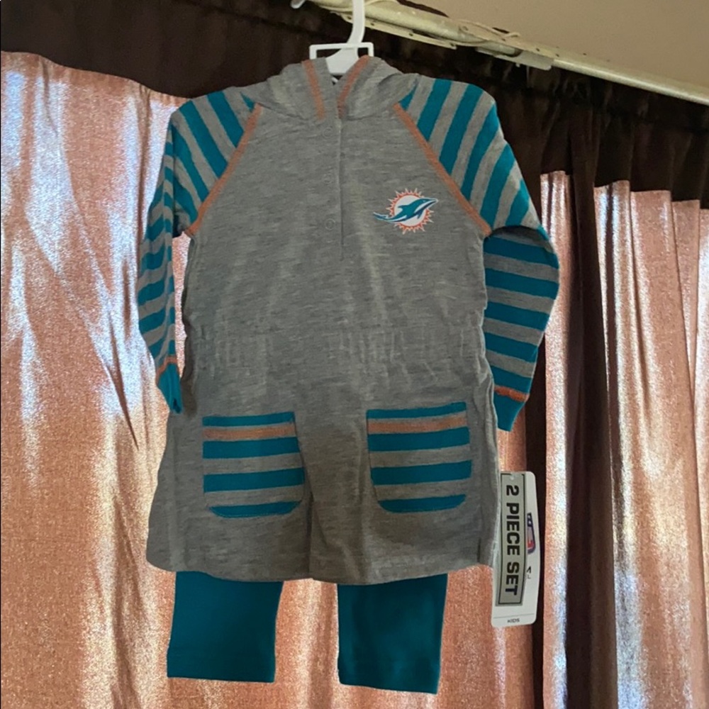 Miami dolphins outfit